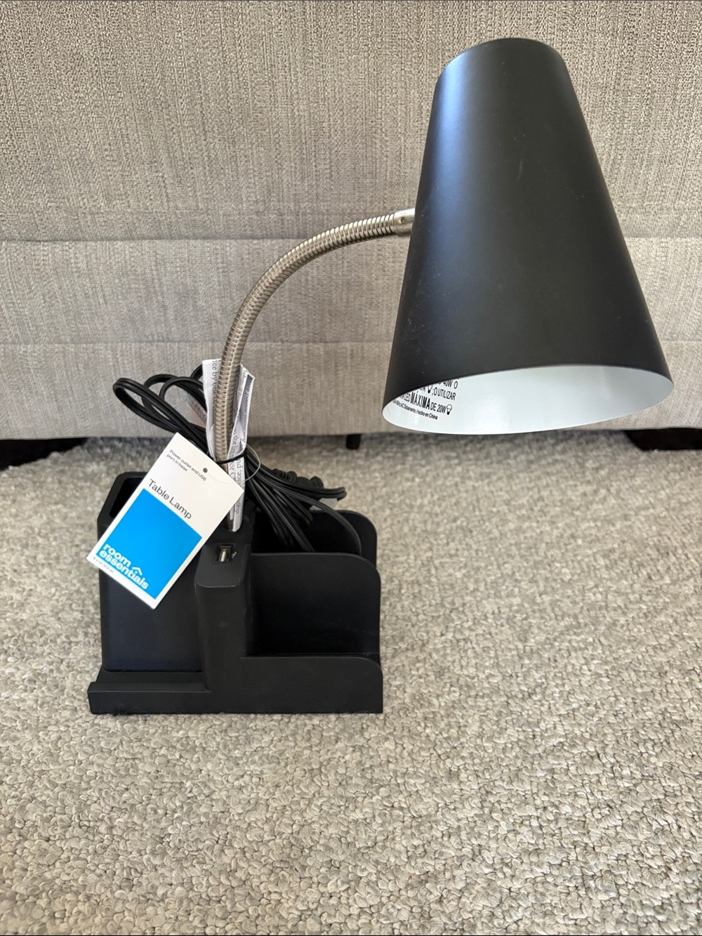 NEW Lamp & desk organizer, power & USB port in base - black